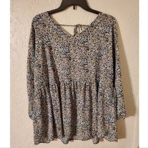 NWOT Chic Soul Floral Peasant Top